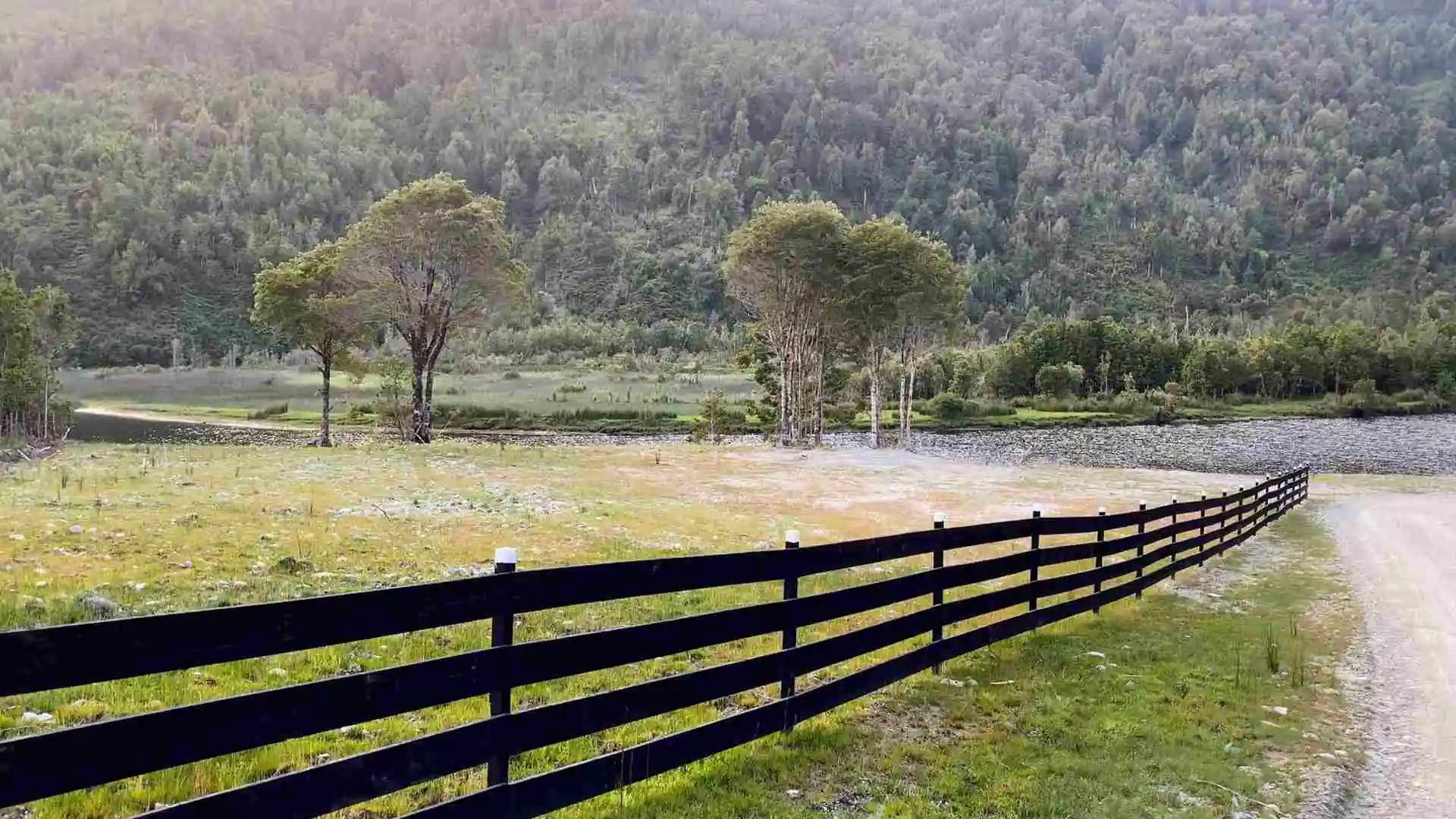 Champ Llico Bajo – Région des Lacs — 10